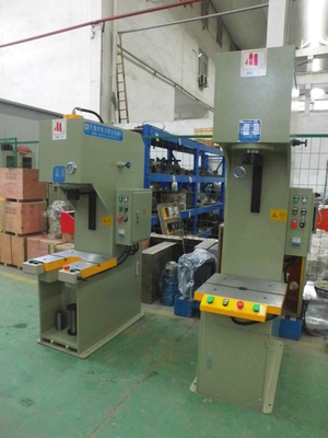 control del PLC de la máquina 100KN 8Mpa 4KW TPC de la prensa hidráulica del marco de 10T C