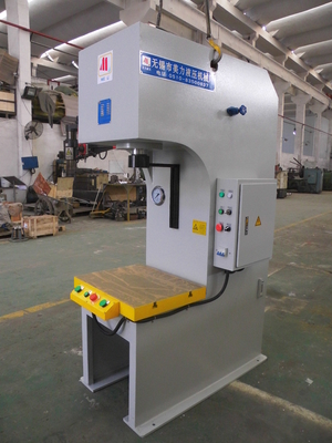 Pequeño CE ISO9001 de la máquina 4T 8MPA 40KN de la prensa hidráulica del marco de C